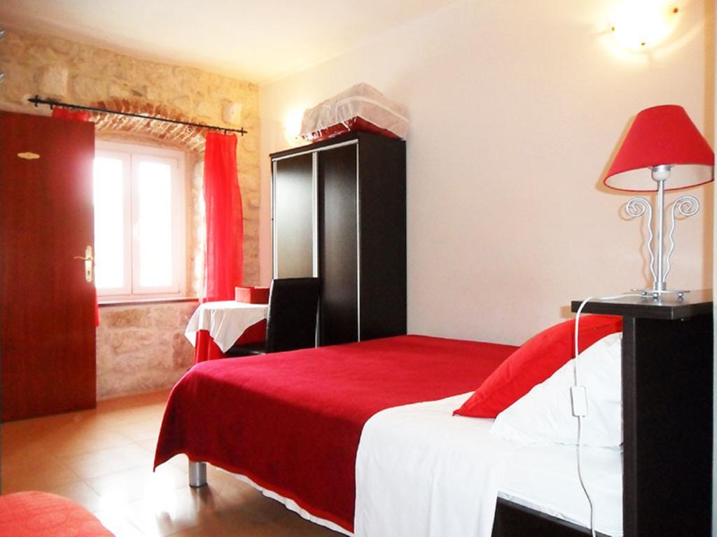 Apartments Riva Trogir Rom bilde